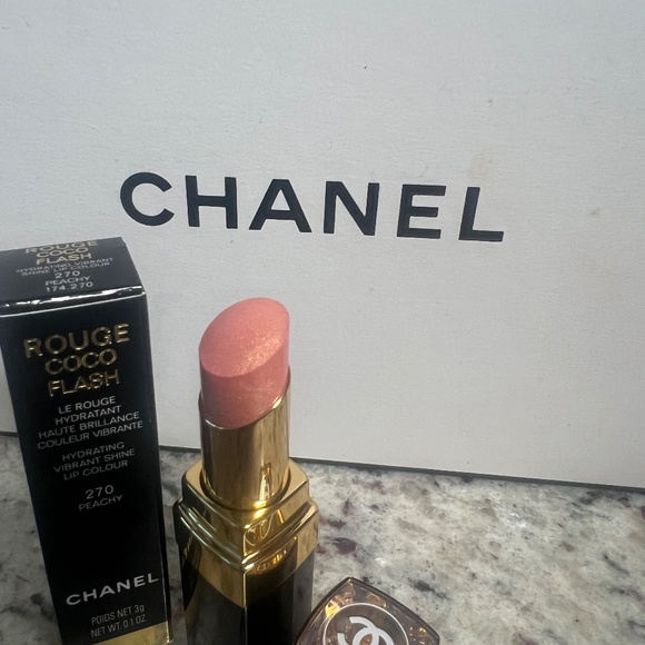 Chanel Rogue Coco Flash Lip Peachy 270 - Picture 3 of 4